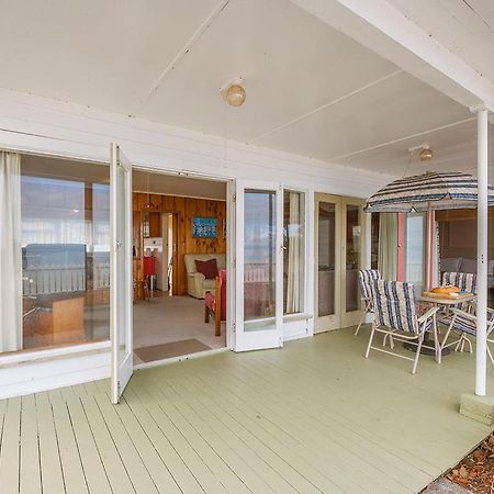 Lake Edge Cottage - Waitahanui Holiday Home Eksteriør bilde