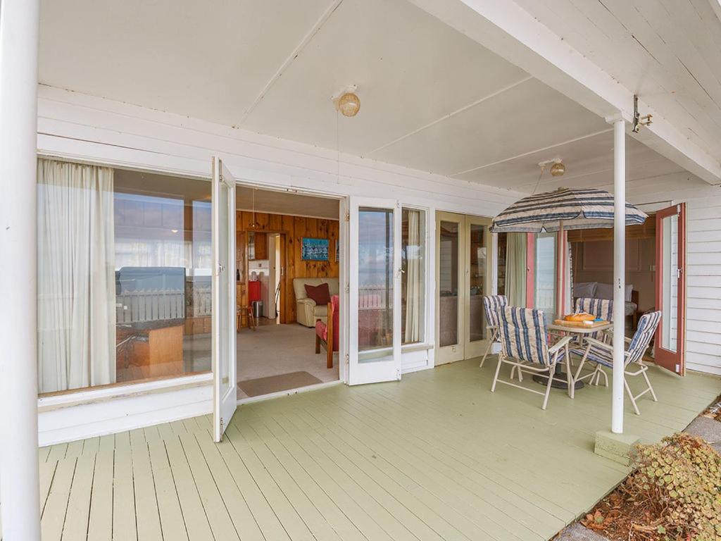 Lake Edge Cottage - Waitahanui Holiday Home Eksteriør bilde