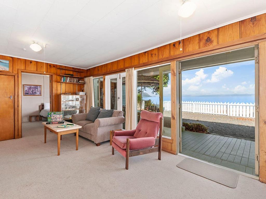 Lake Edge Cottage - Waitahanui Holiday Home Eksteriør bilde