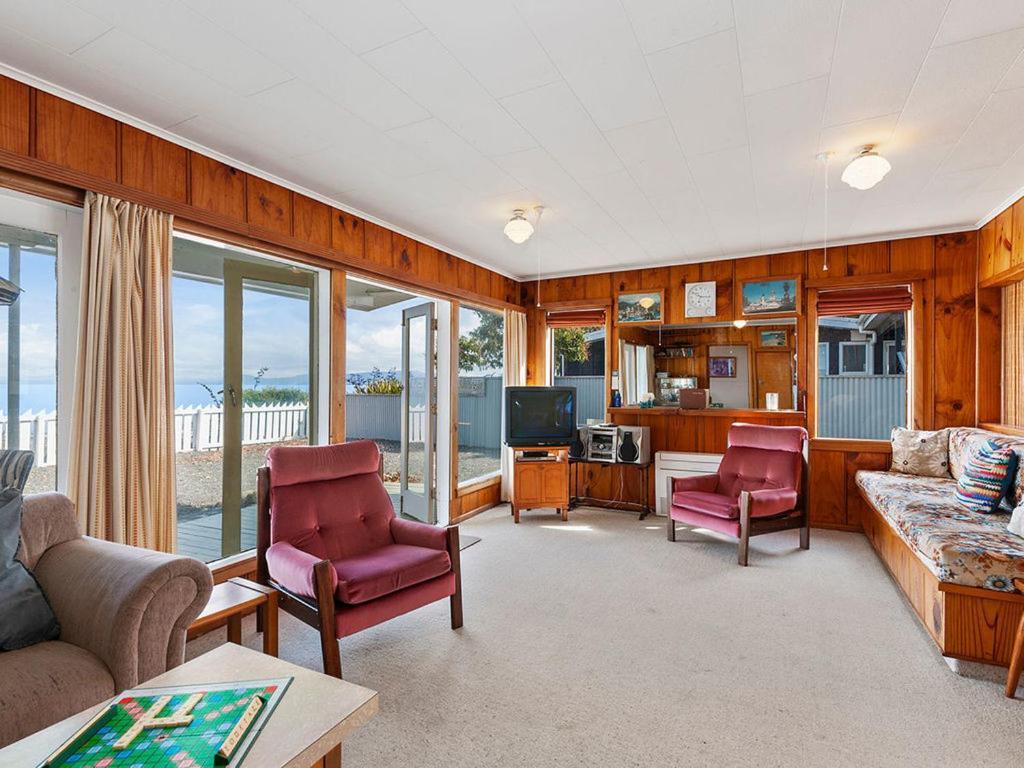 Lake Edge Cottage - Waitahanui Holiday Home Eksteriør bilde